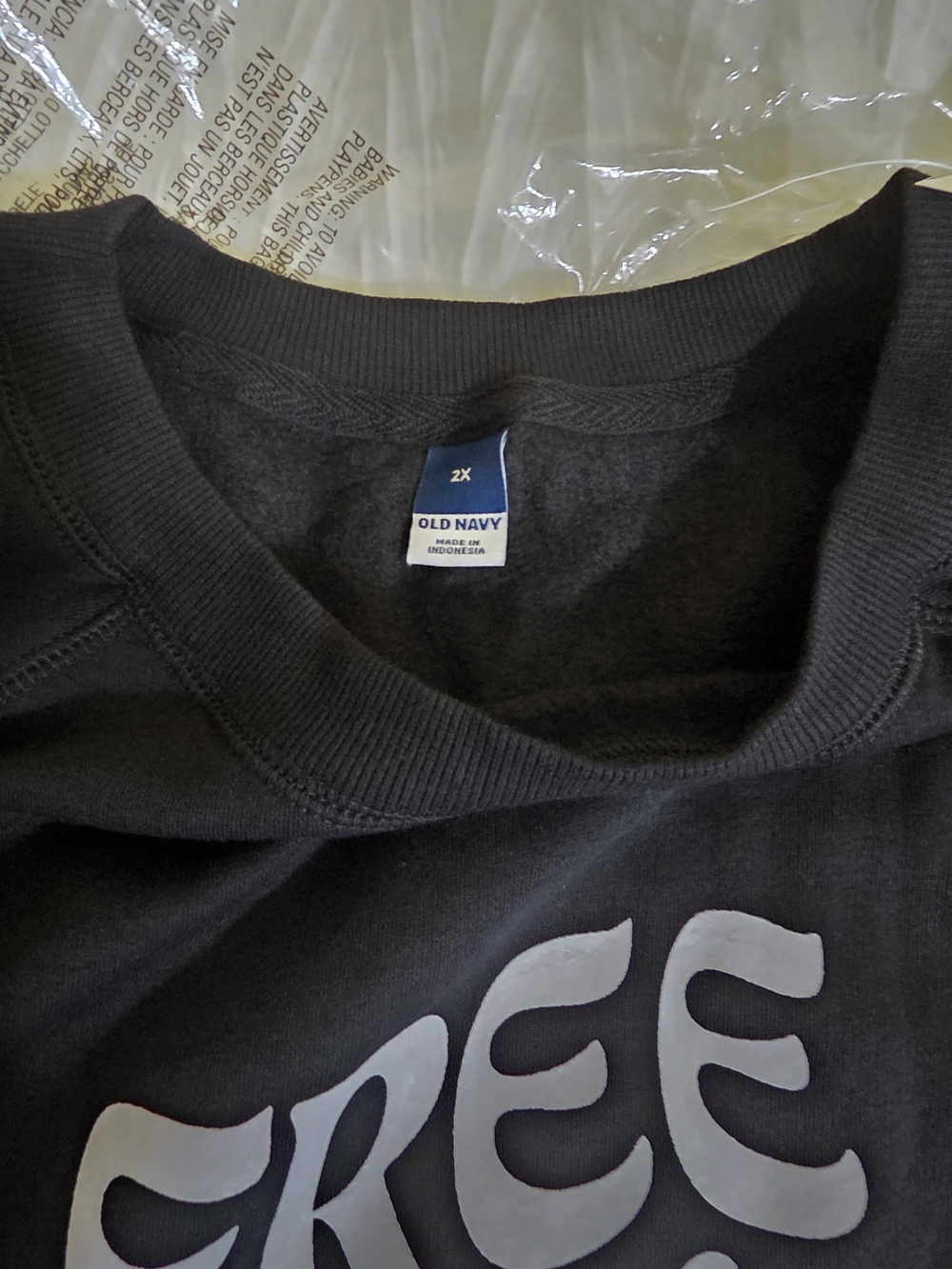Old Navy Black Lightweight Sweatshirt with White "Free Spirit" Graphic - Picture 5 of 6
